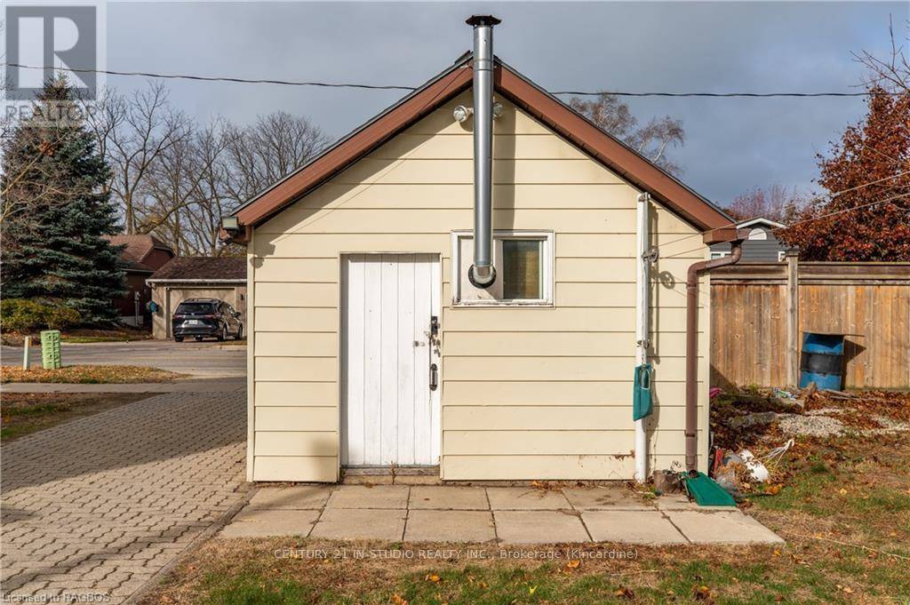 Kincardine, ON N2Z2Y1,929 HURON TERRACE