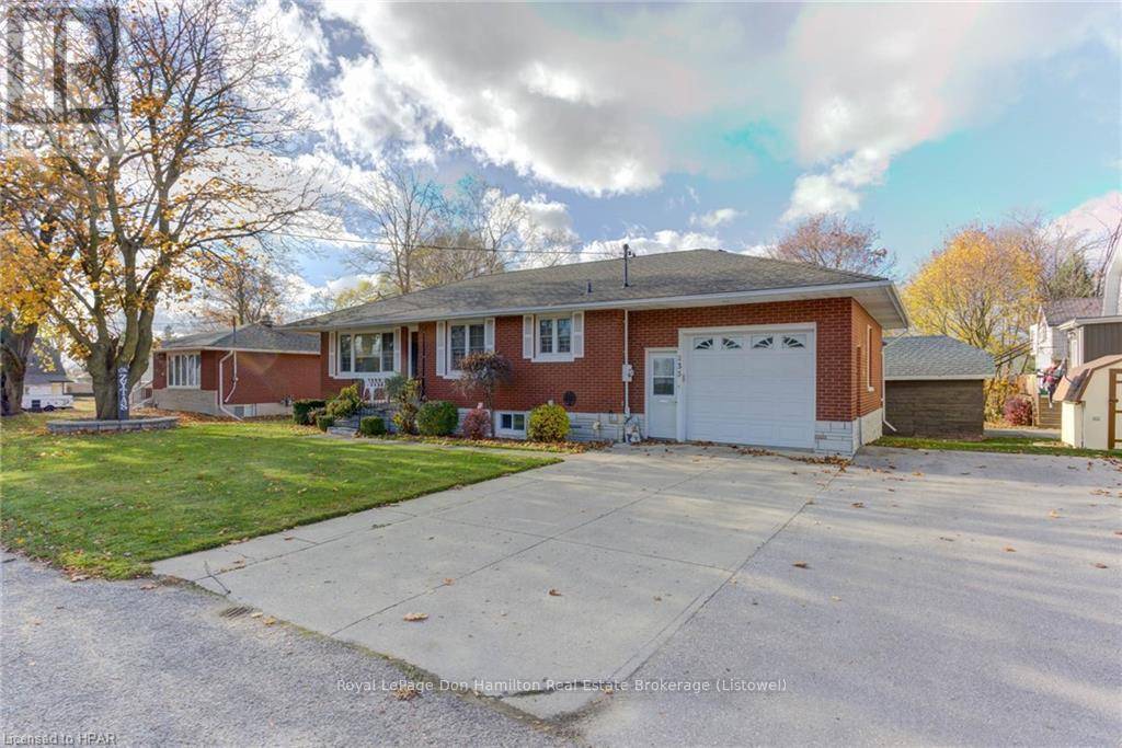 North Perth (listowel), ON N4W2L6,235 LILLICO AVENUE S