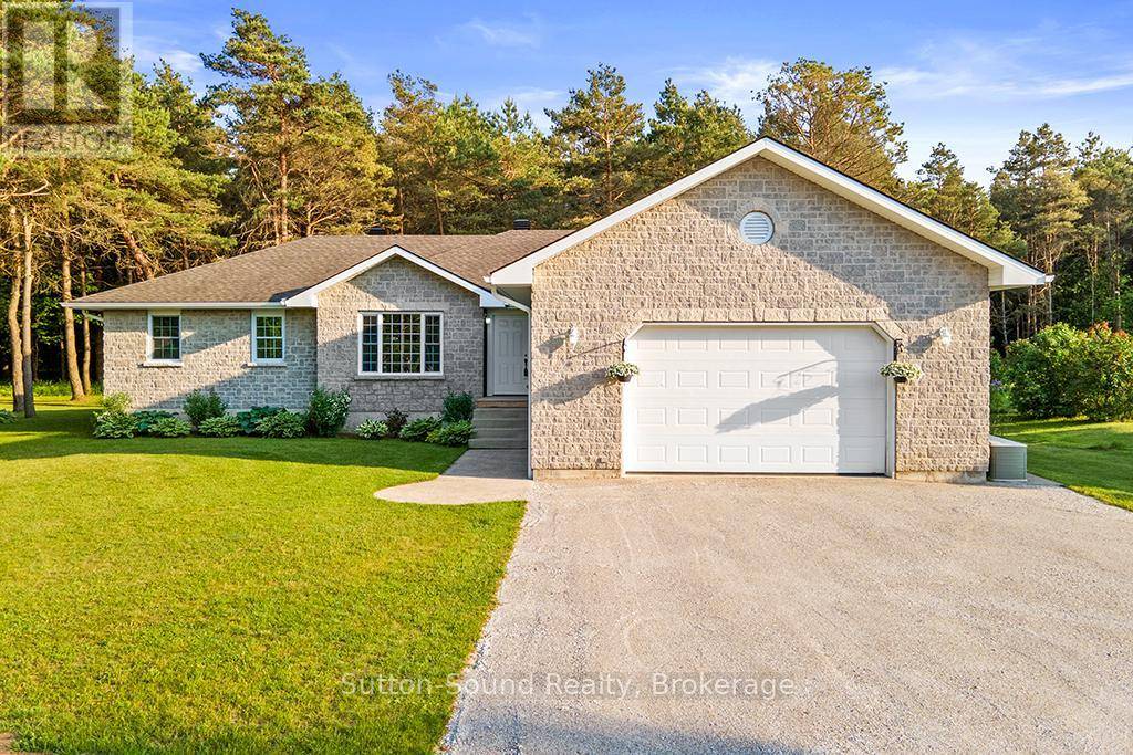 South Bruce Peninsula, ON N0H1P0,25 PINE TREE DRIVE