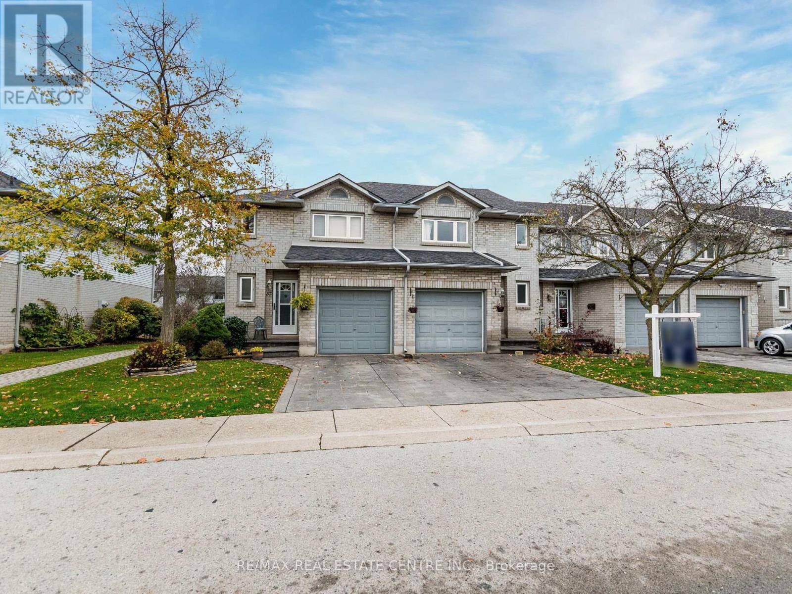 Hamilton (stoney Creek), ON L8E4Y2,1 Royalwood CRES #58