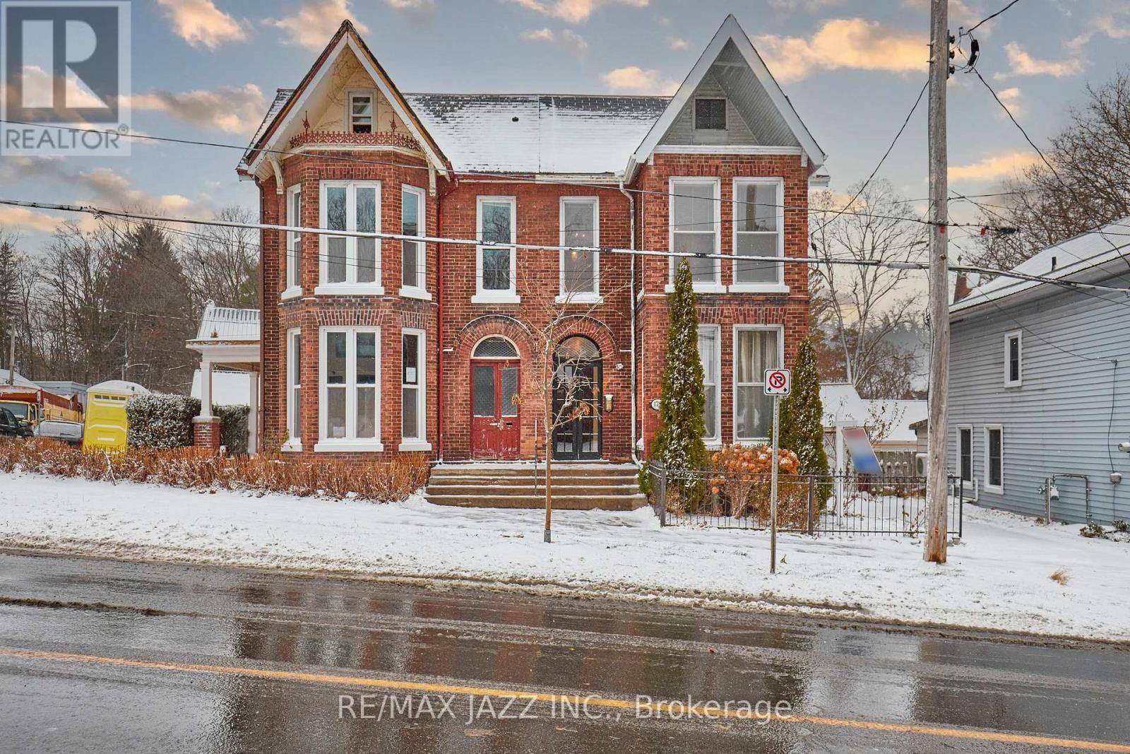 Port Hope, ON L1A1N8,178 WALTON STREET