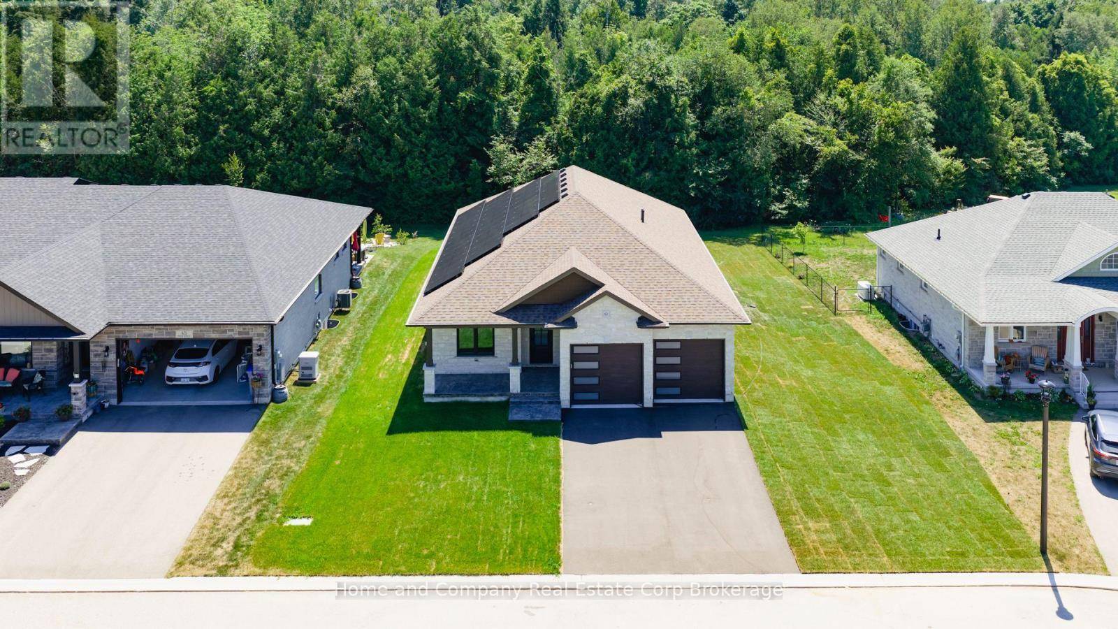 Bluewater (bayfield), ON N0M1G0,61 DEER RIDGE LANE E