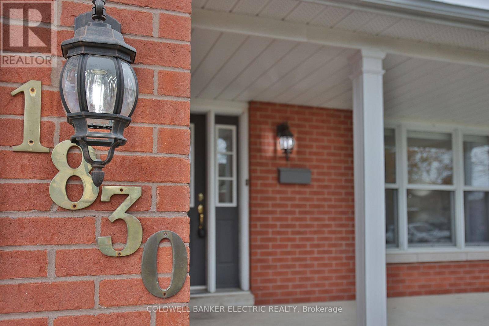 Peterborough West (south), ON K9K2E6,1830 STRATTON AVENUE