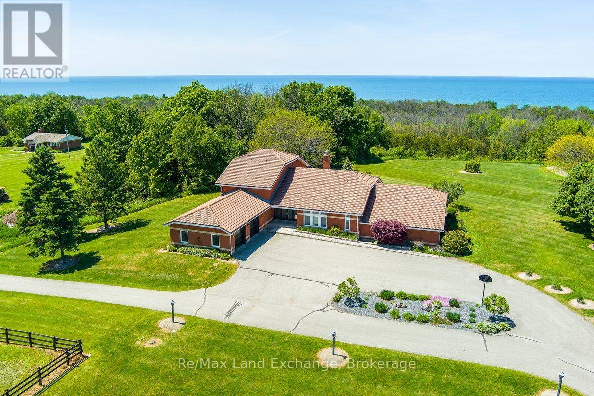 Kincardine, ON N2Z2X6,248 BRUCE ROAD 23