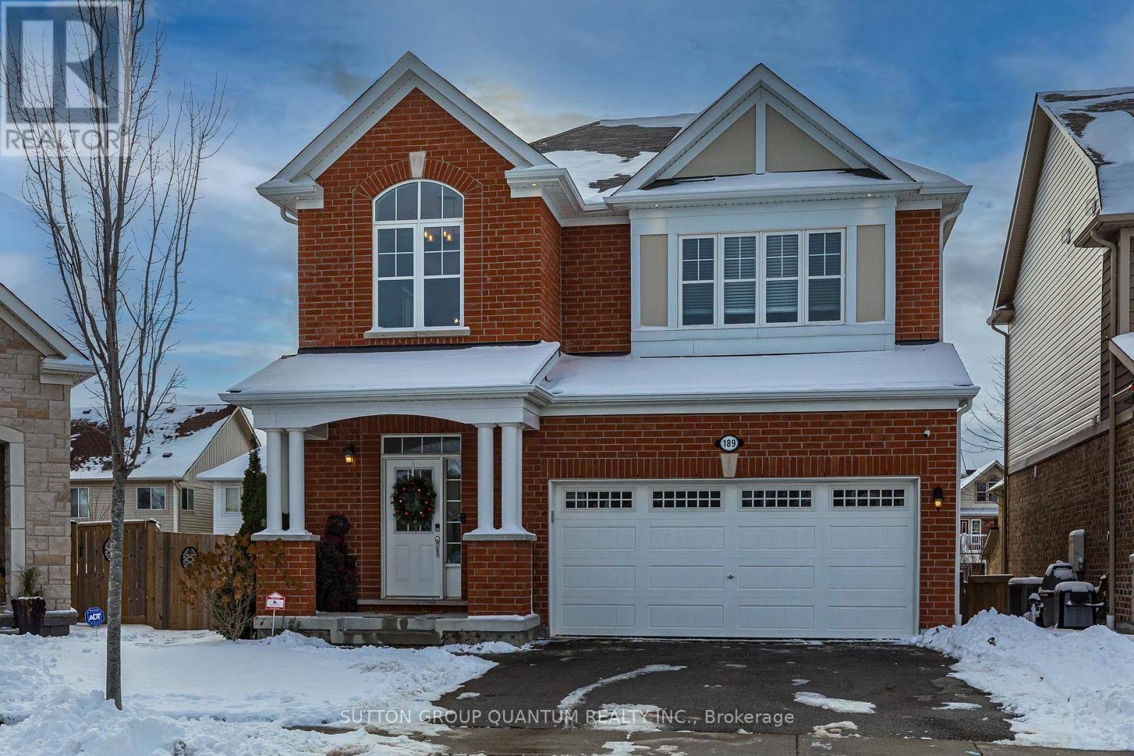 Hamilton (waterdown), ON L8B1V5,189 STILLWATER CRESCENT