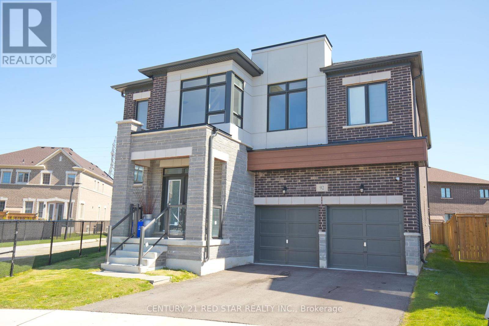 Hamilton (waterdown), ON L8B1Y9,92 ELSTONE PLACE