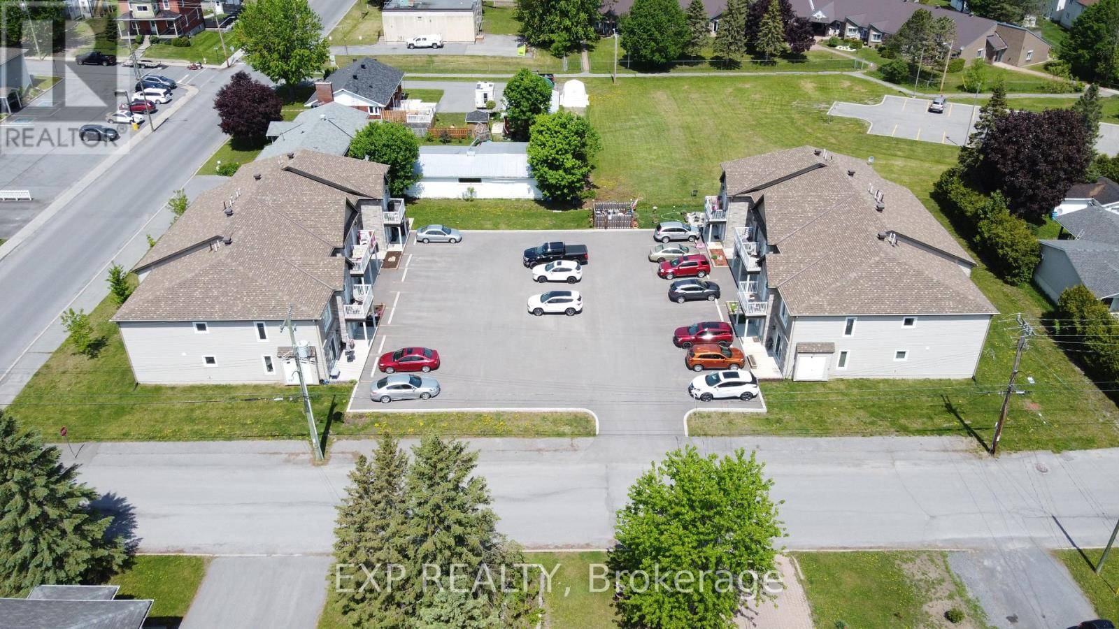 North Glengarry, ON K0C1A0,75 KENYON STREET E