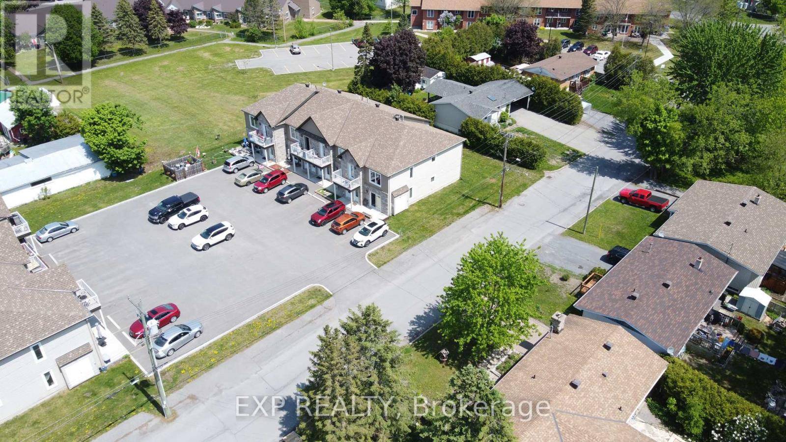 North Glengarry, ON K0C1A0,75 KENYON STREET E