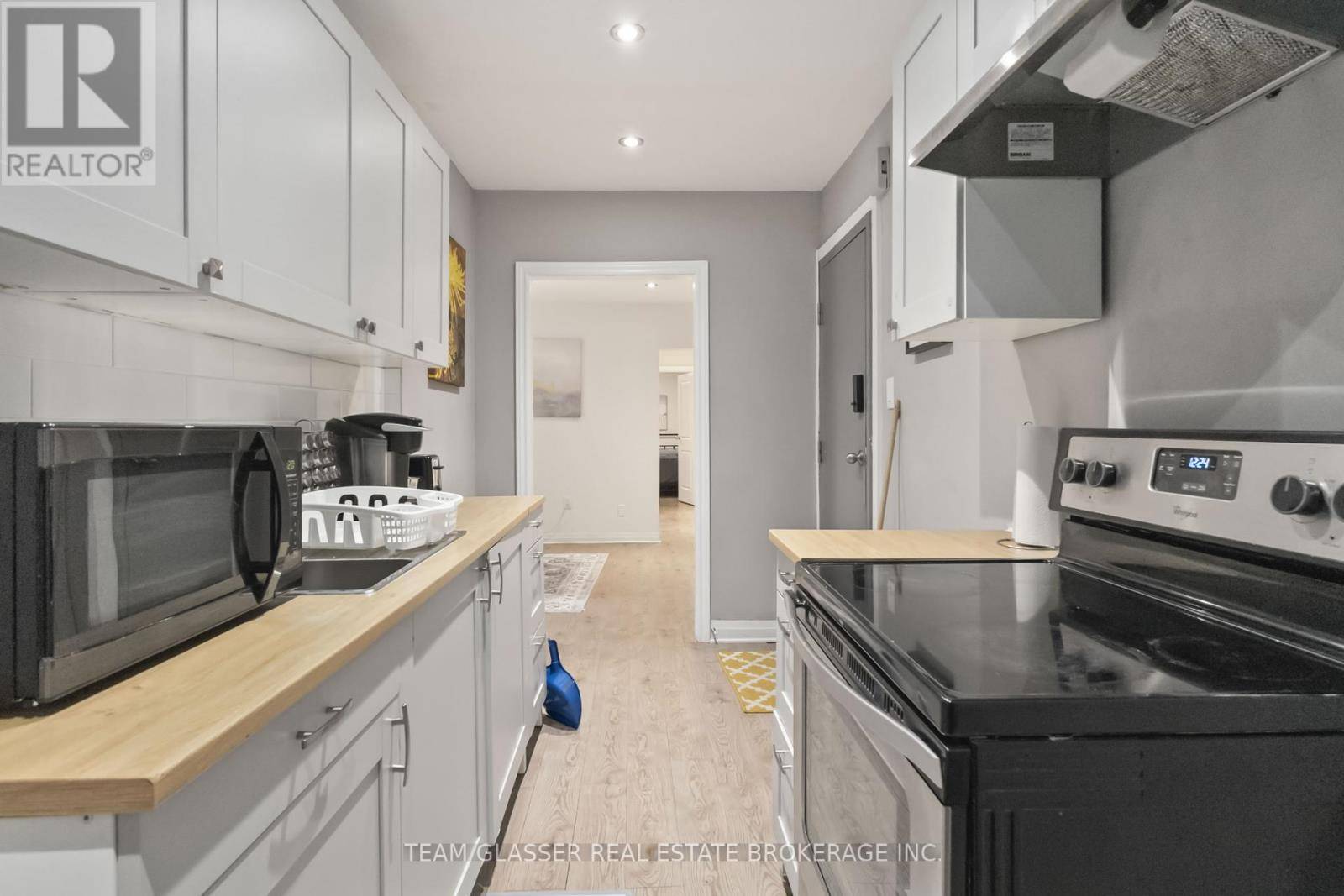 London, ON N6A3C3,342 RICHMOND STREET