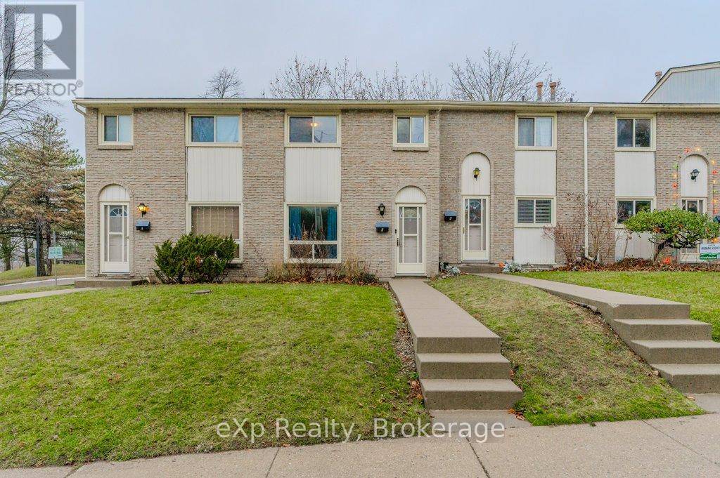 Kitchener, ON N2P1K3,165 Green Valley DR #2