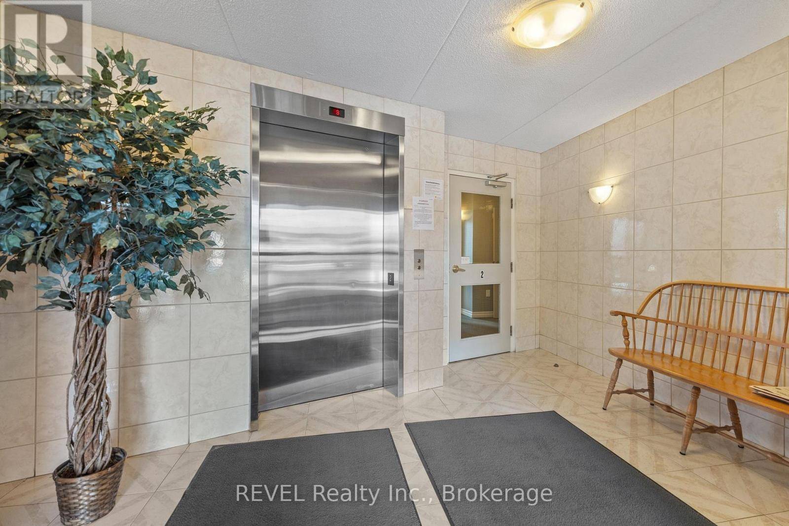 St. Catharines (vine/linwell), ON L2M1R6,244 Lakeshore RD #303