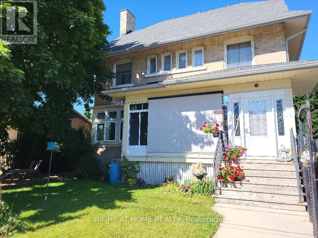 Hanover, ON N4N2P4,540 10TH AVENUE