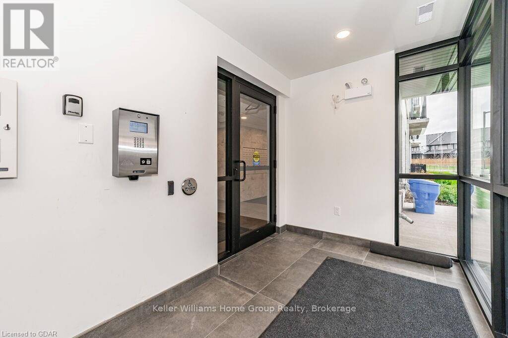 Centre Wellington (fergus), ON N1M0J9,99B FARLEY RD #302