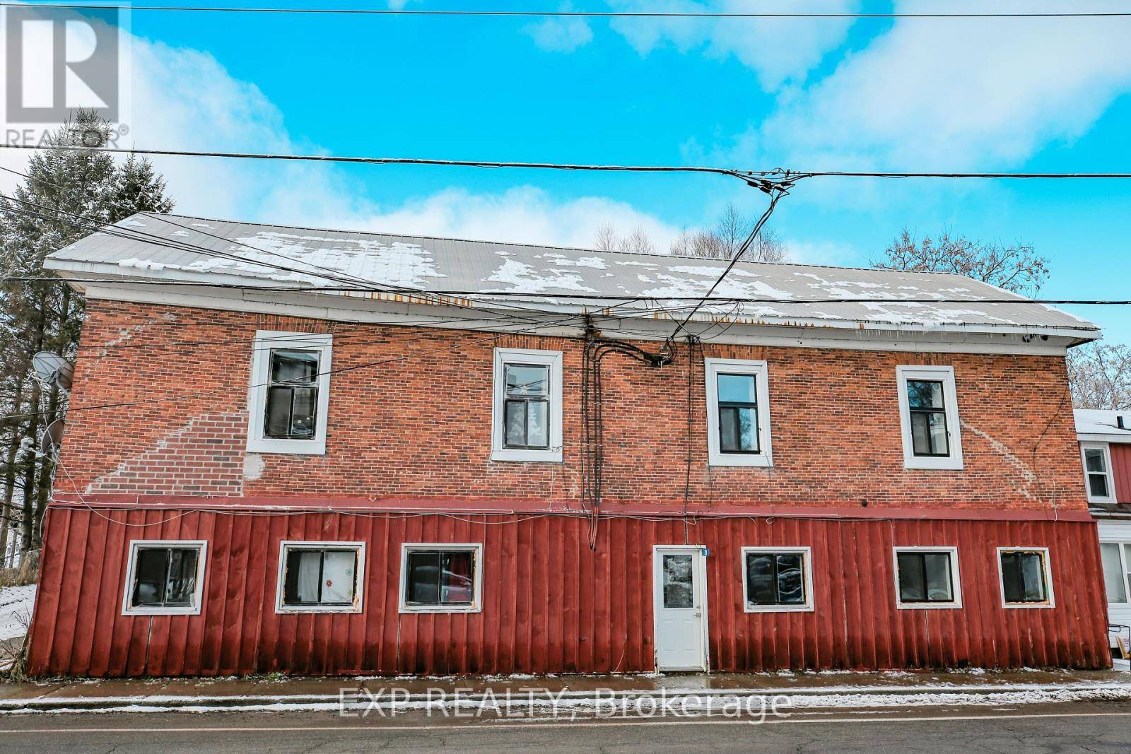 Elizabethtown-kitley, ON K0E1M0,20 MAIN STREET W