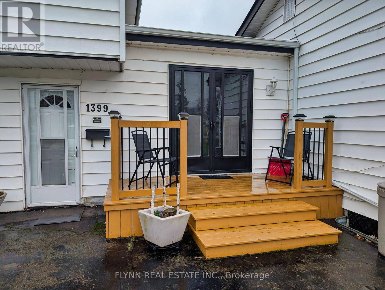 Fort Erie (crescent Park), ON L2A3C4,1399 PHILLIPS STREET