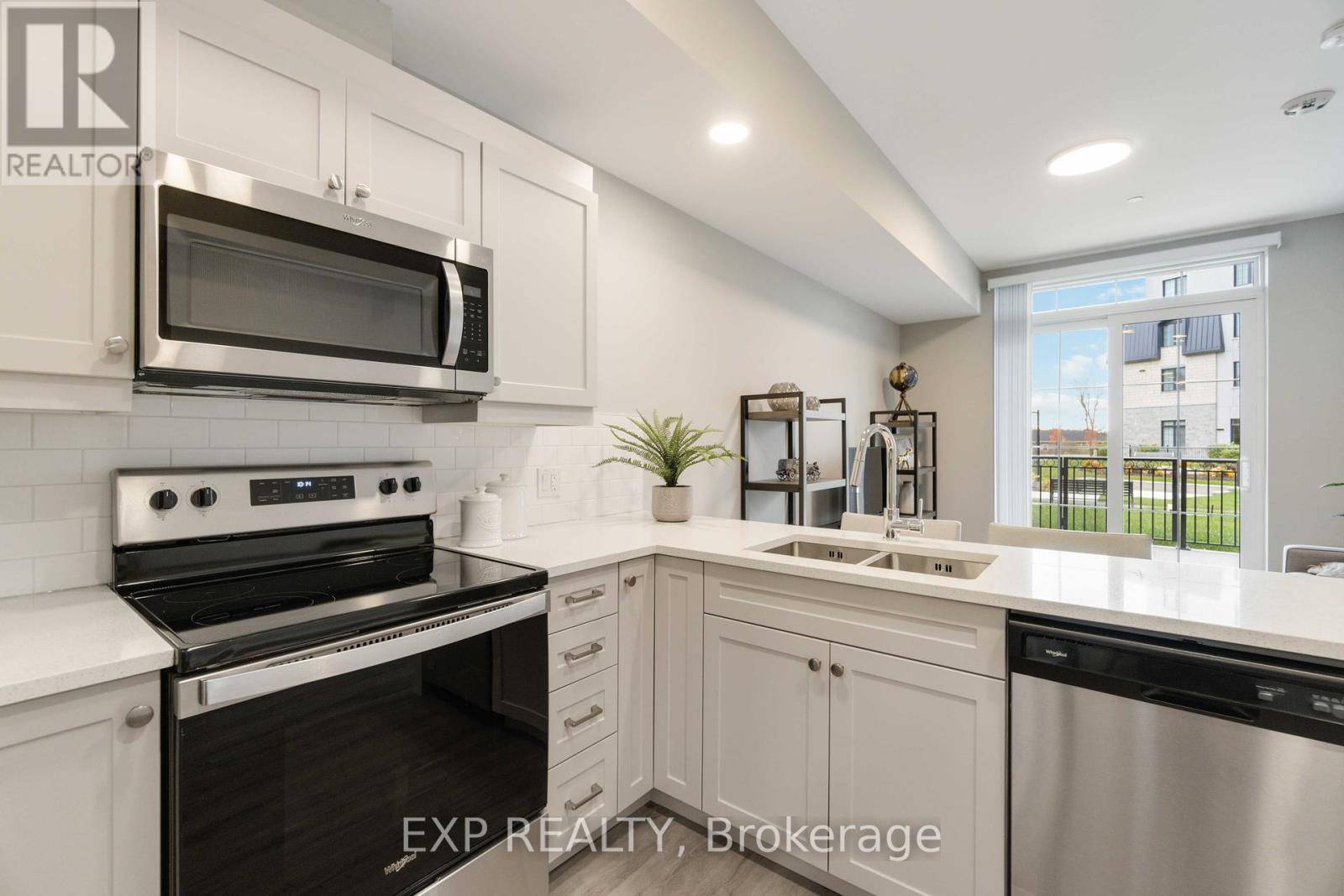 Perth, ON K7H1K9,31 ERIC DEVLIN LN #222