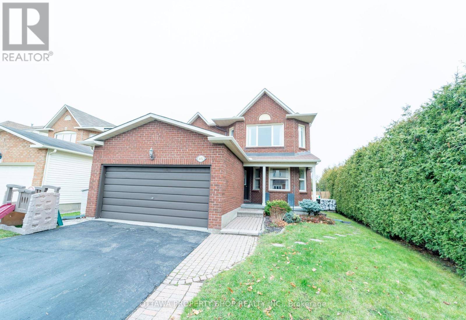 Ottawa, ON K1C6C4,1651 WESTPORT CRESCENT