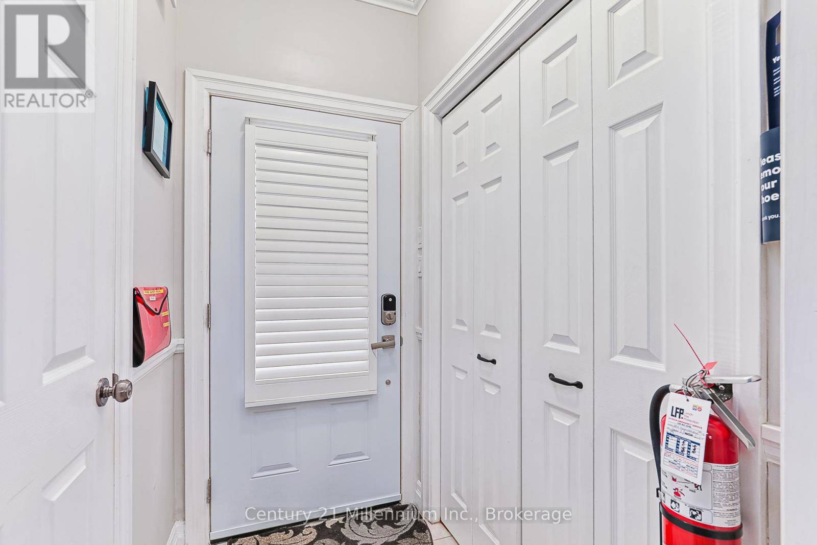 Blue Mountains, ON L9Y3Z2,184 Snowbridge WAY #120