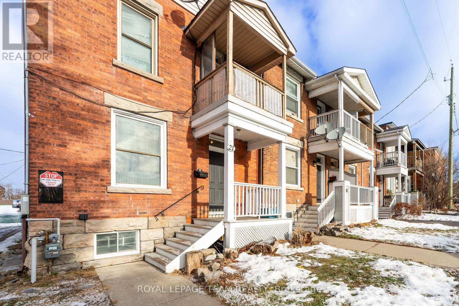 Ottawa, ON K1R7A1,21 RAYMOND STREET