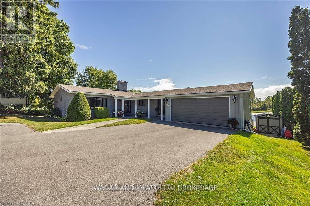 Greater Napanee (greater Napanee), ON K7R2B6,372 DUNDAS STREET W