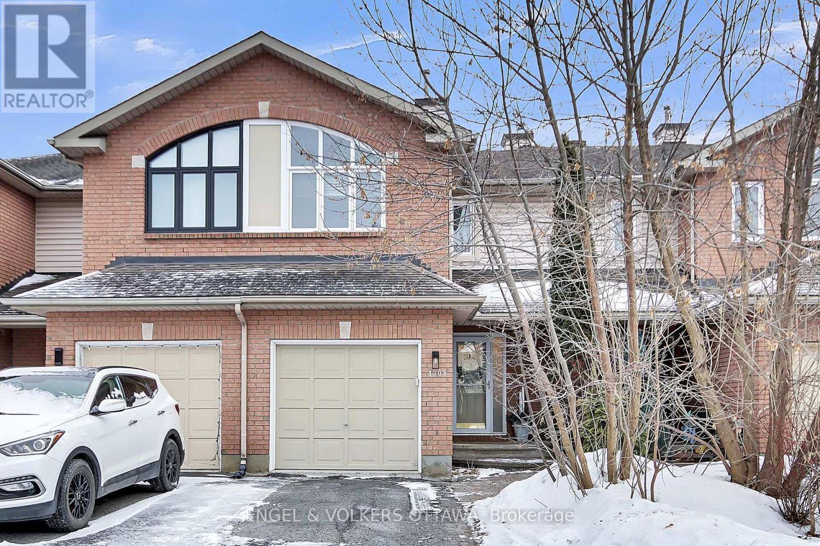 Ottawa, ON K1J1B9,4308 SUNWOOD CRESCENT S