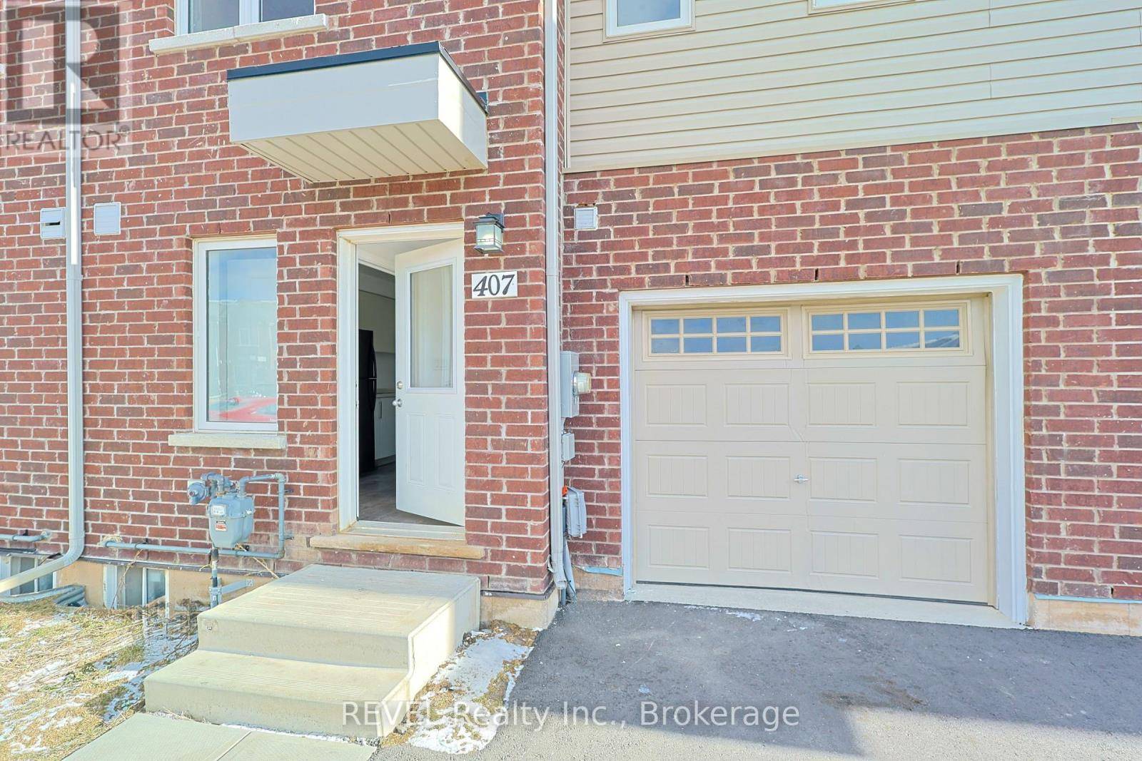 Welland (773 - Lincoln/crowland), ON L3B0K5,407 CHAFFEY STREET