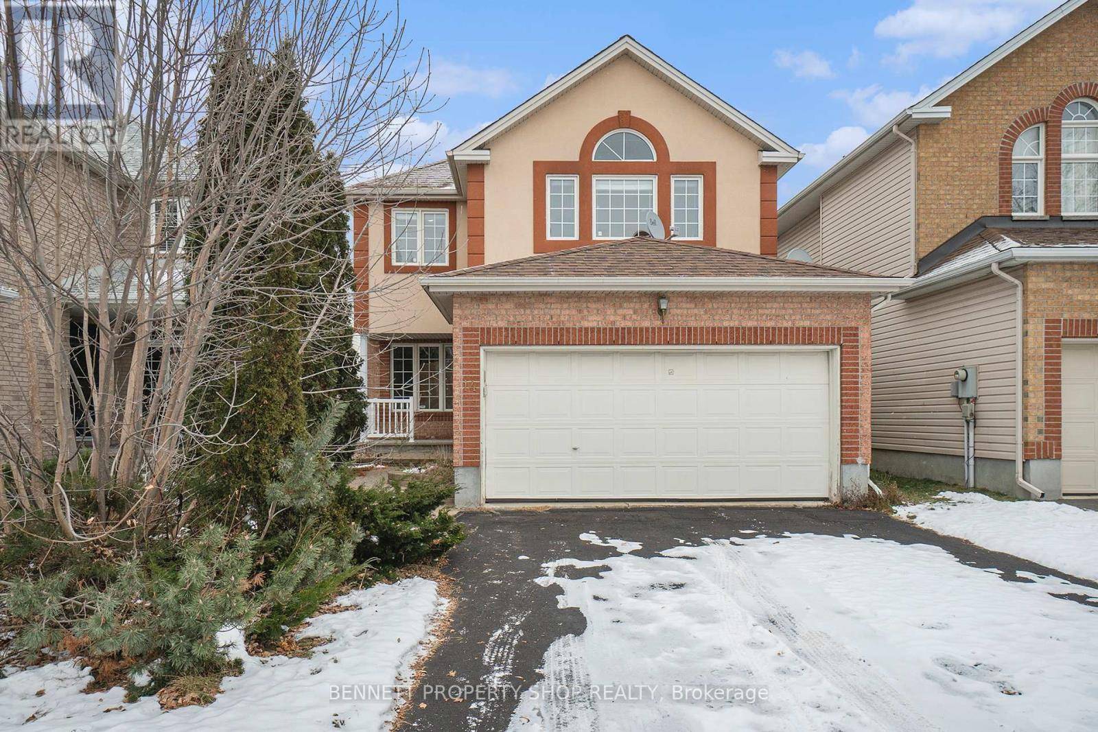 Ottawa, ON K1T4B4,14 CRAIGHALL CIRCLE