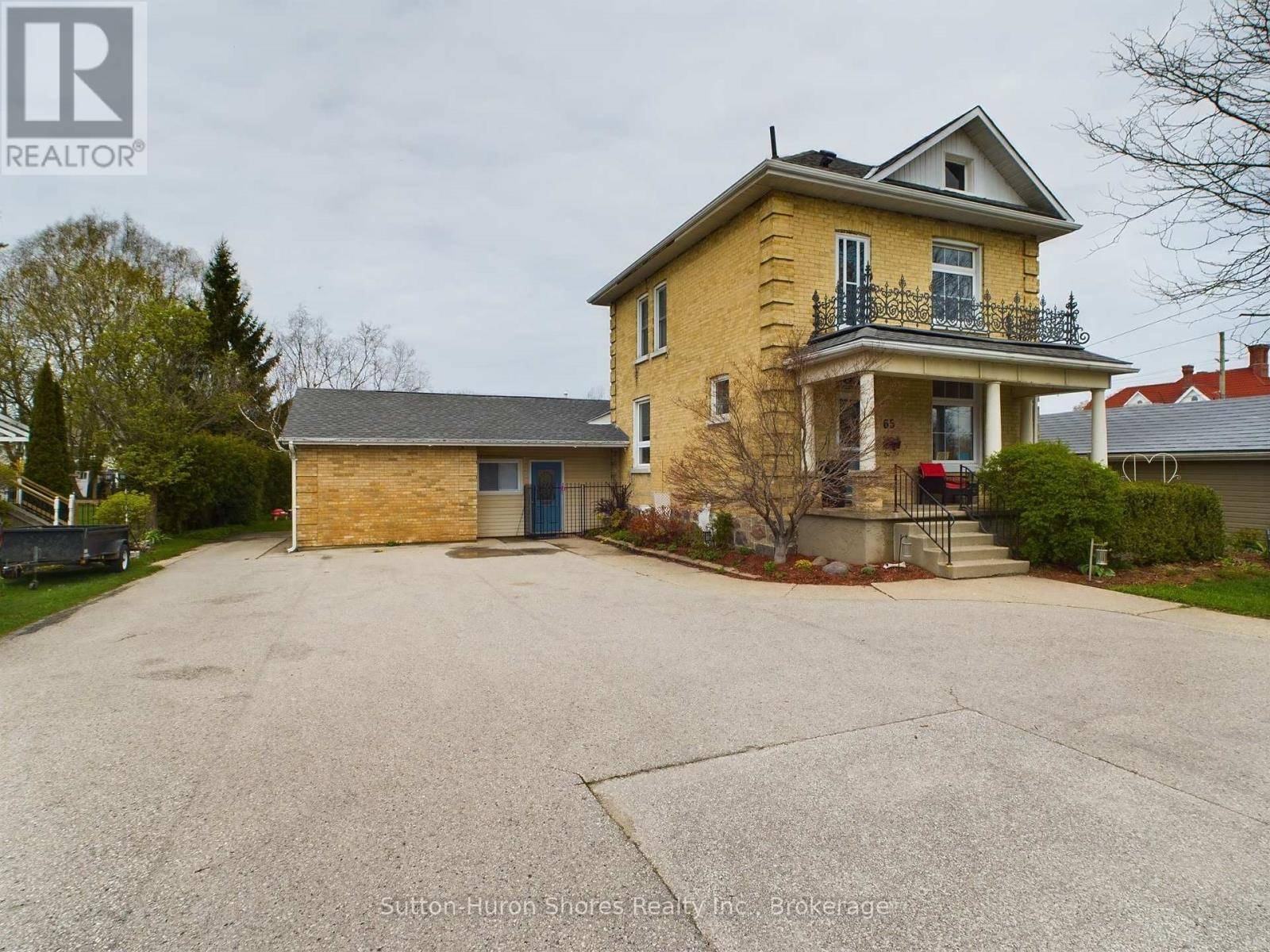 Saugeen Shores, ON N0H2L0,65 ALBERT STREET S