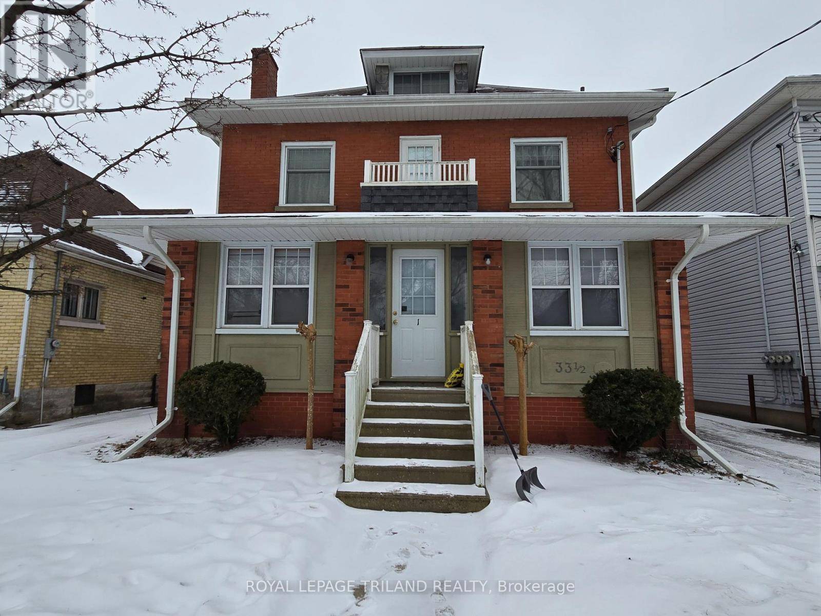 St. Thomas, ON N5R2A8,33.5 CHESTNUT ST #2