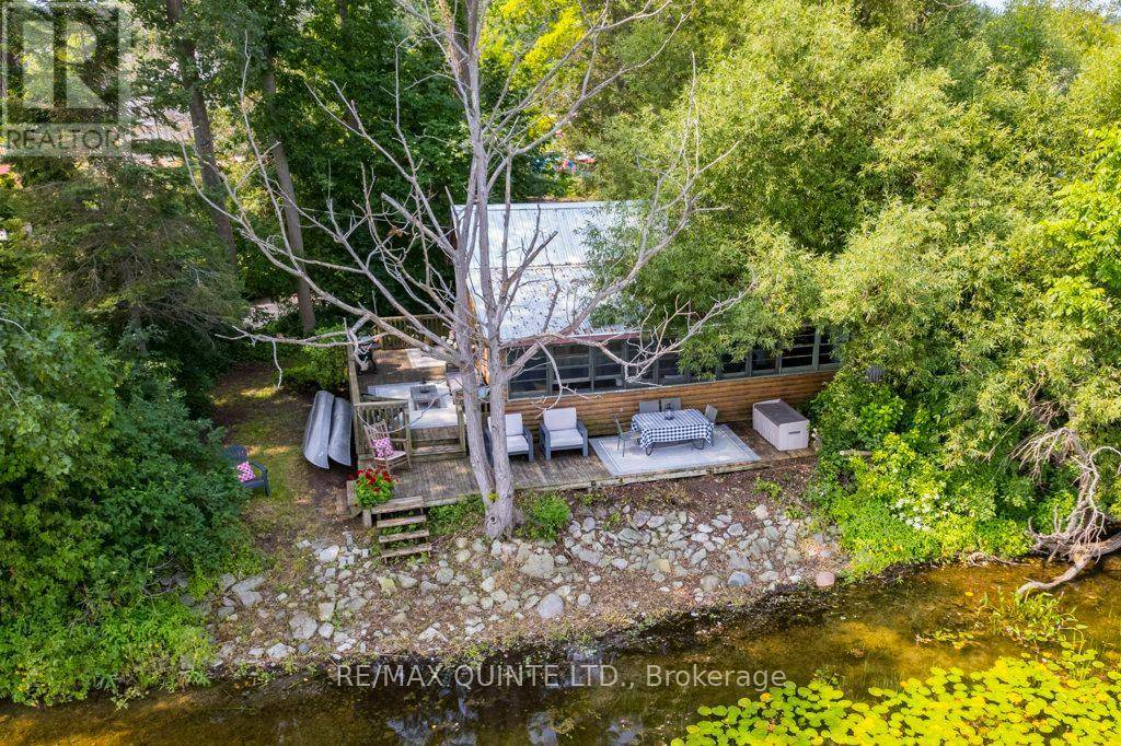 Prince Edward County (athol Ward), ON K0K1P0,142 OUTLET ROAD