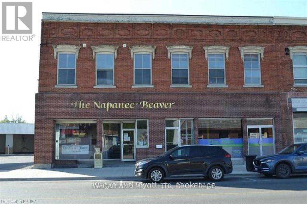 Greater Napanee, ON K7R1H9,72 - 76 DUNDAS STREET E