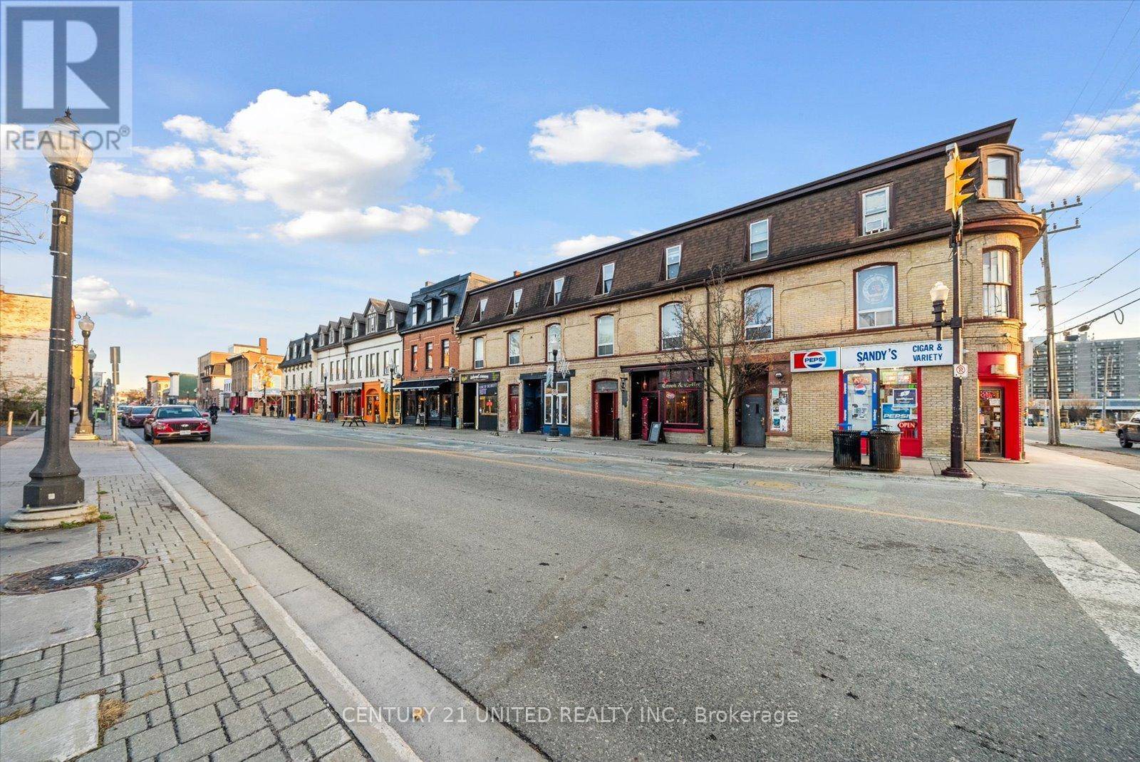 Peterborough (downtown), ON K9H2L1,217/221 HUNTER STREET W