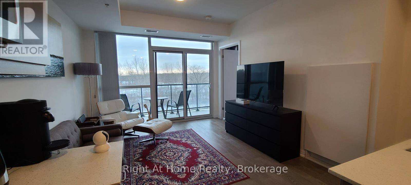 Niagara Falls (220 - Oldfield), ON L2H1R1,7711 GREEN VISTA Gate #404