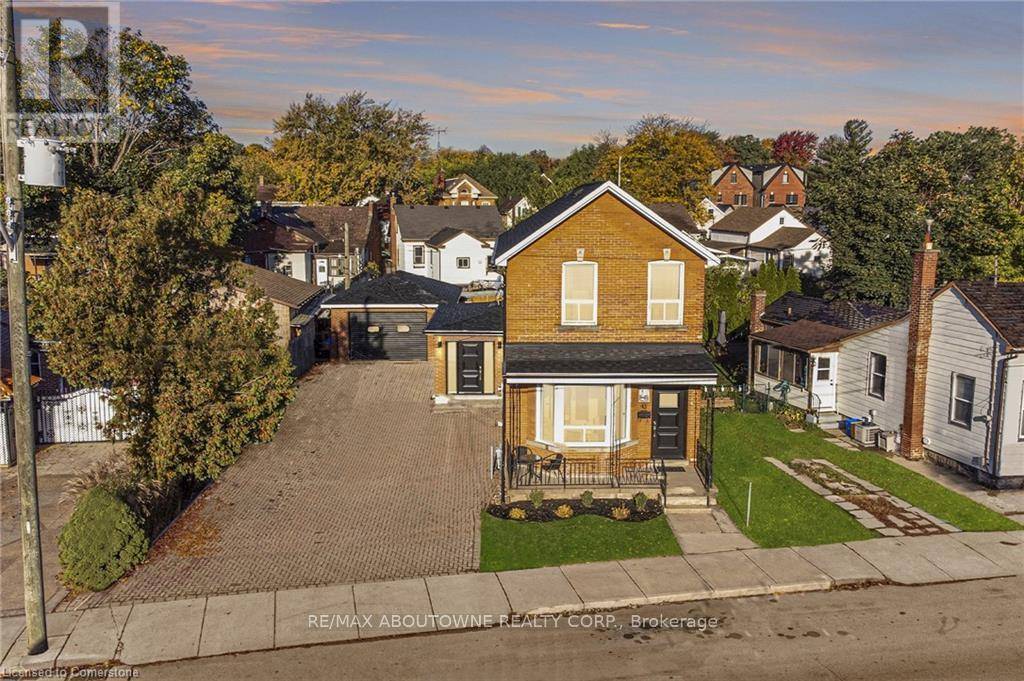 Hamilton (strathcona), ON L8R2Z7,43 CROOKS STREET