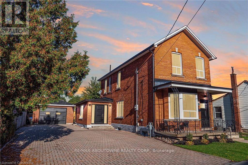 Hamilton (strathcona), ON L8R2Z7,43 CROOKS STREET