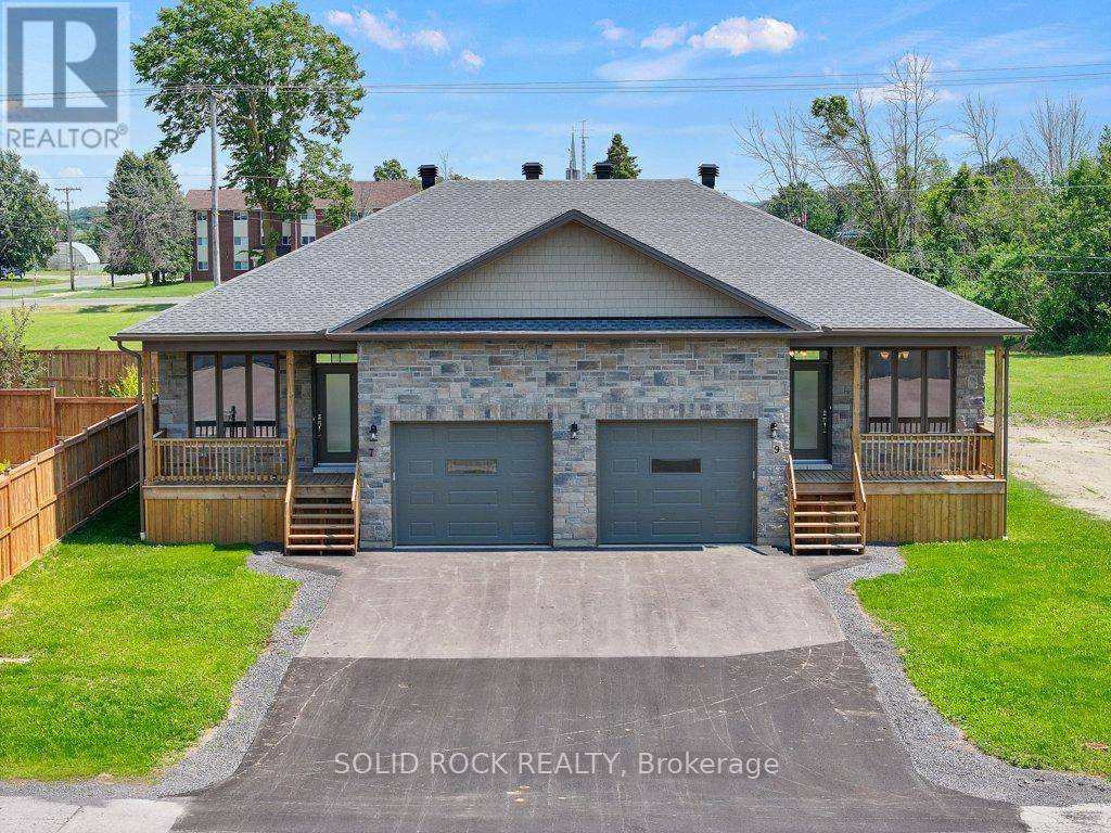 South Dundas, ON K0E1K0,9 BILLINGS AVENUE W