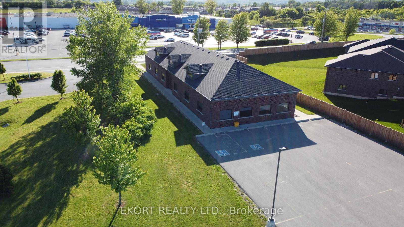 Quinte West (murray Ward), ON K8V5P7,17468 HIGHWAY 2