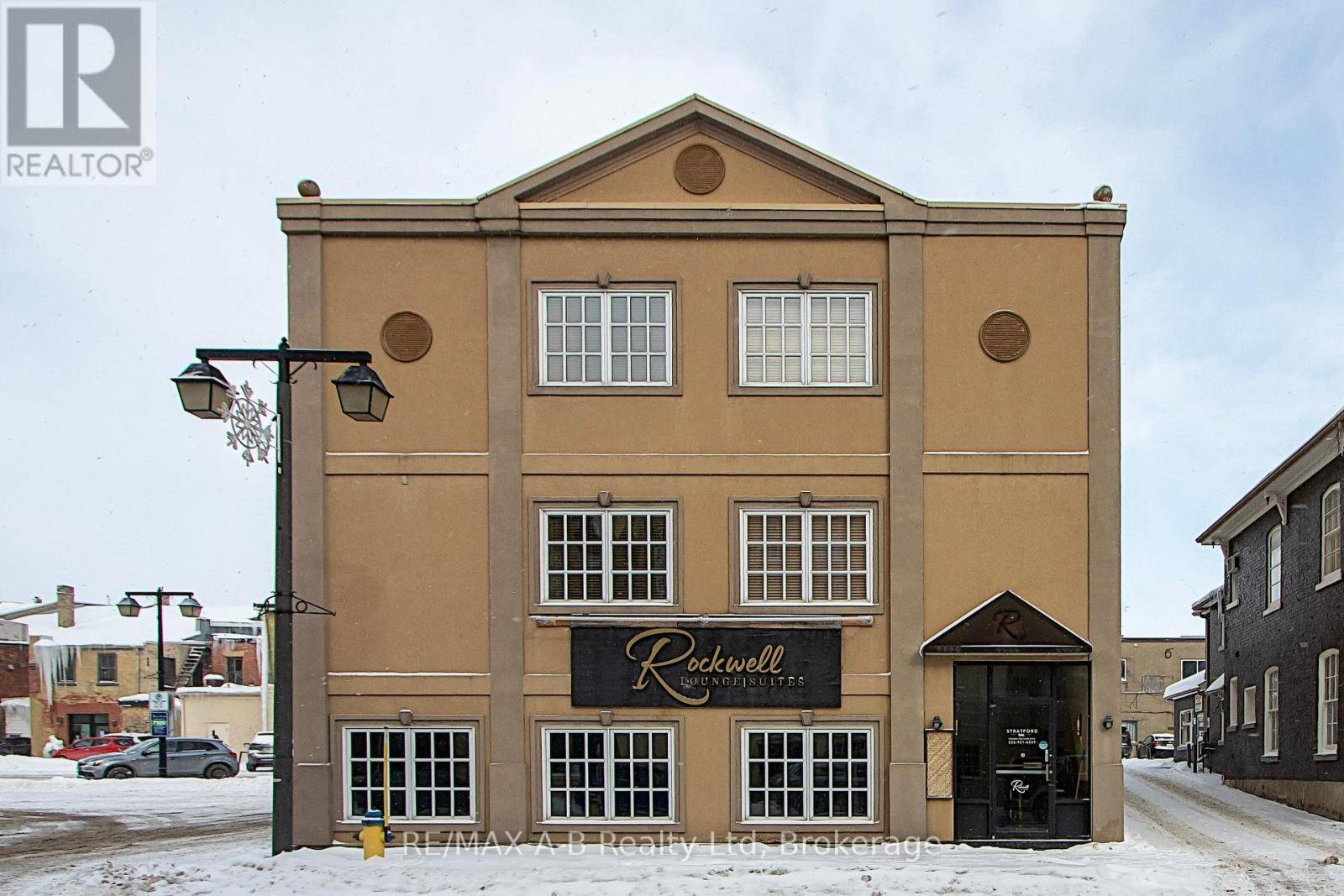 Stratford, ON N5A3K3,38 ALBERT STREET