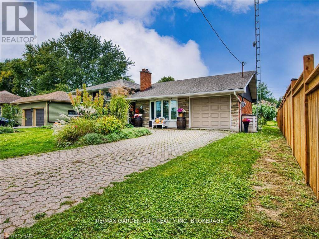 St. Catharines (rural Fourth), ON L2R6P9,1729 THIRD ST LOUTH