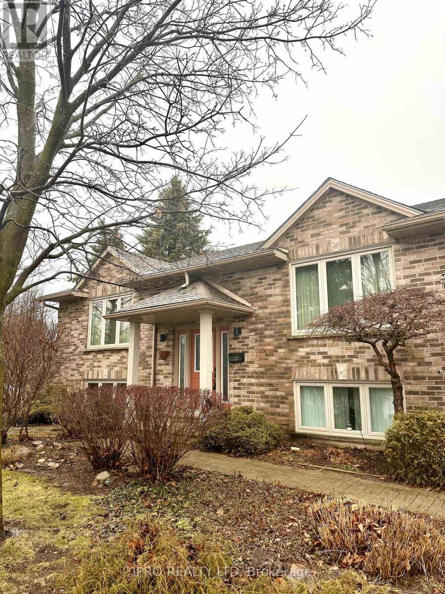 Tillsonburg, ON N4G1J7,86 GLENDALE DRIVE