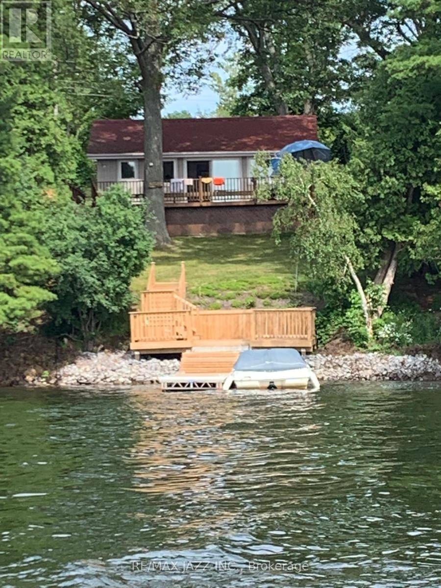 Otonabee-south Monaghan, ON K0L1B0,52 COW ISLAND