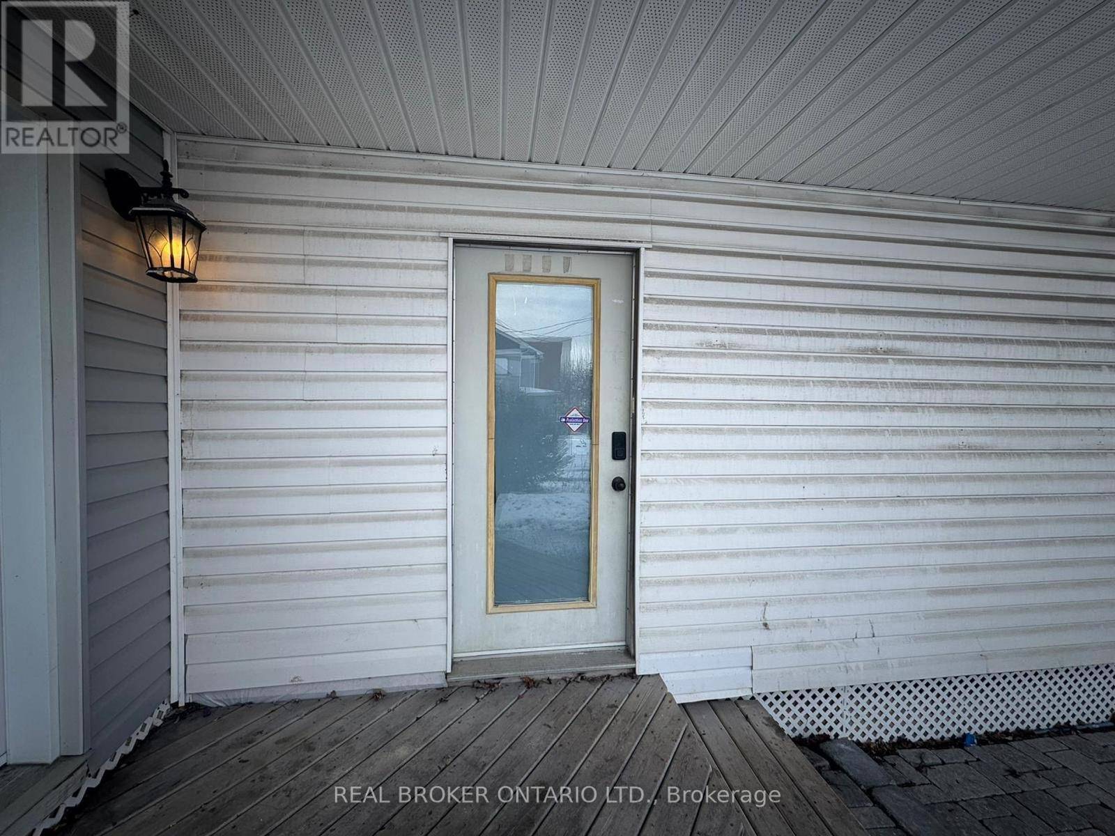 North Dundas, ON K0C2K0,512 ST LAWRENCE STREET