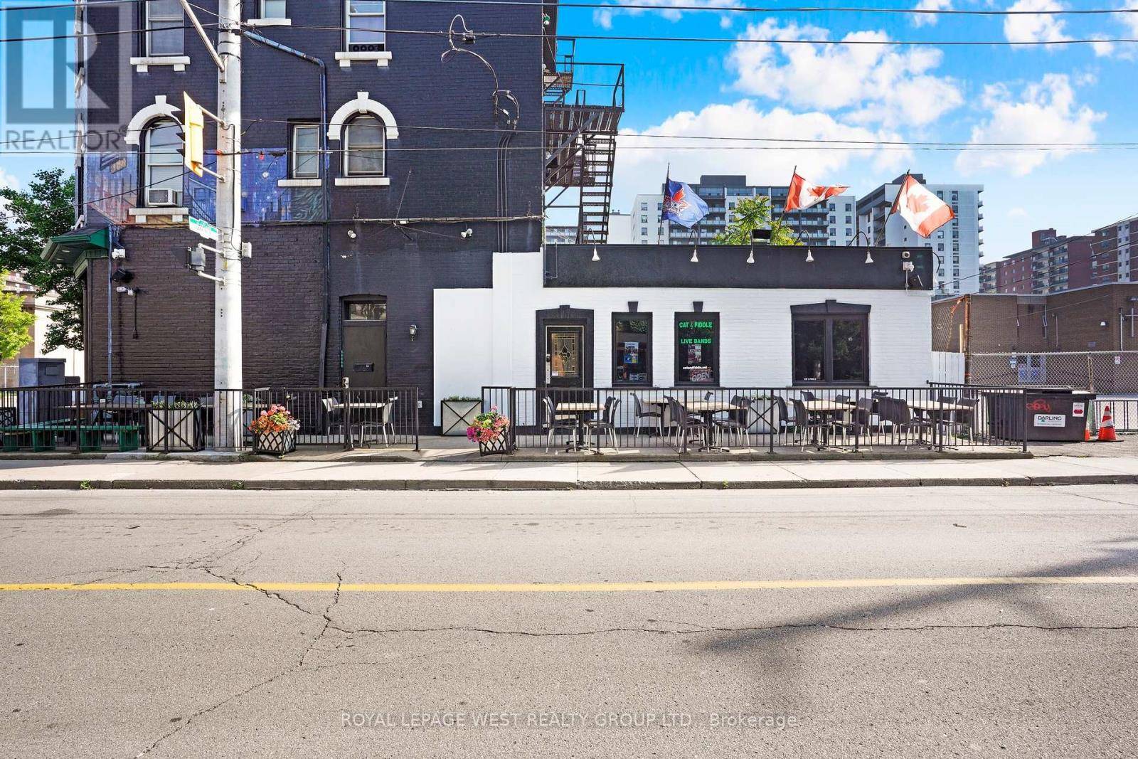 Hamilton (corktown), ON L8N2C6,174 JOHN STREET S