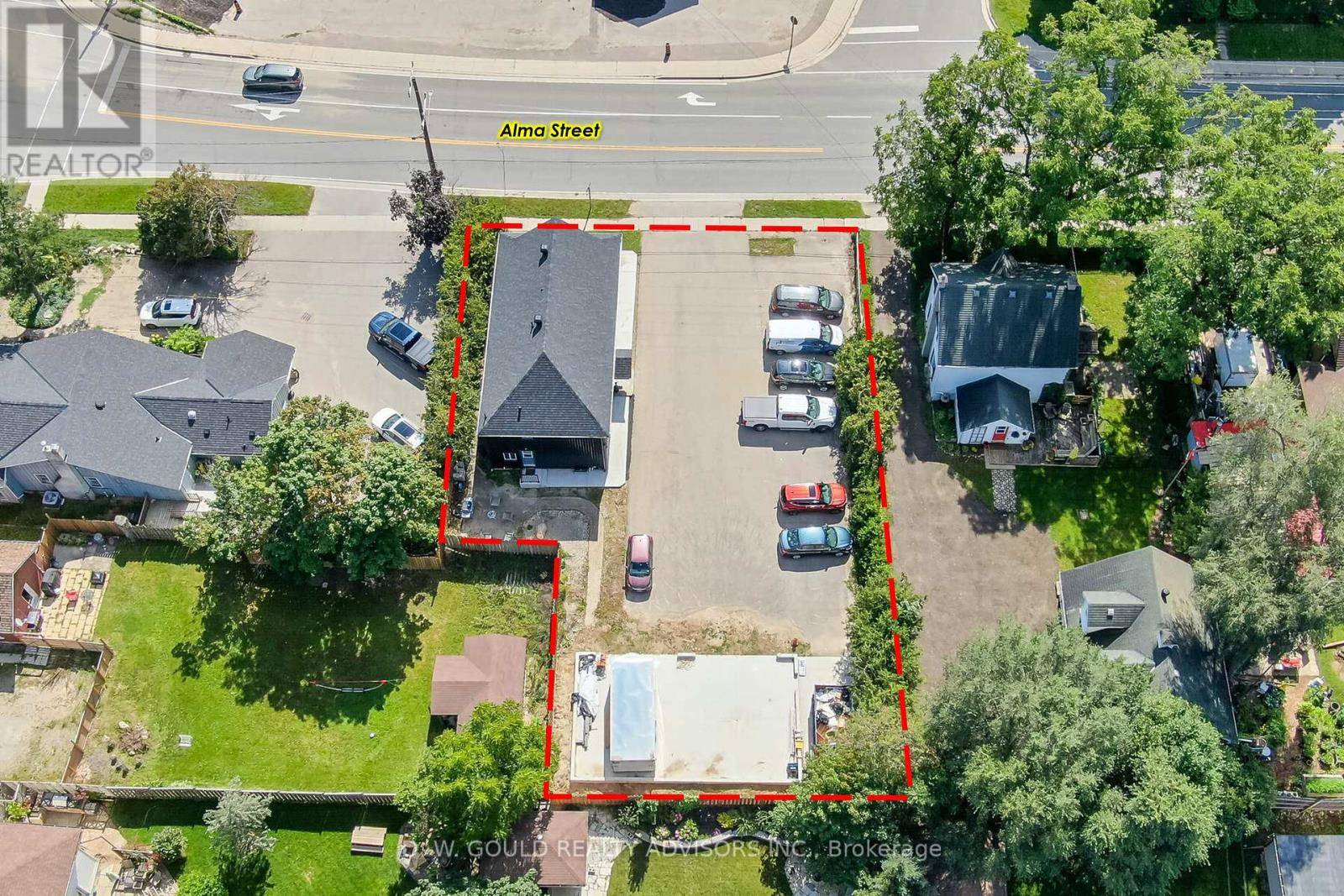 Guelph/eramosa (rockwood), ON N0B2K0,118 ALMA STREET