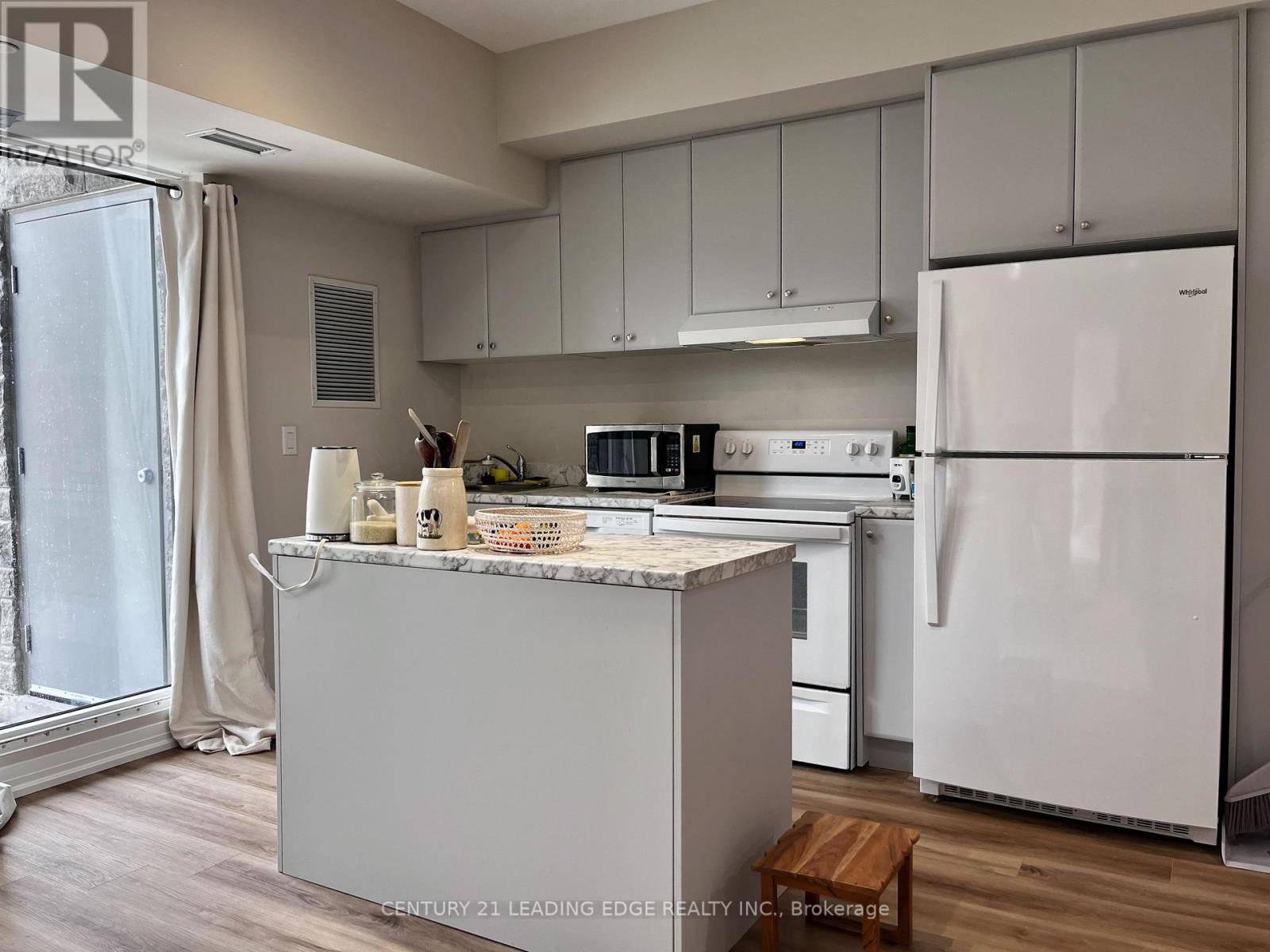 St. Catharines (oakdale), ON L2P2T9,50 Herrick AVE ##115