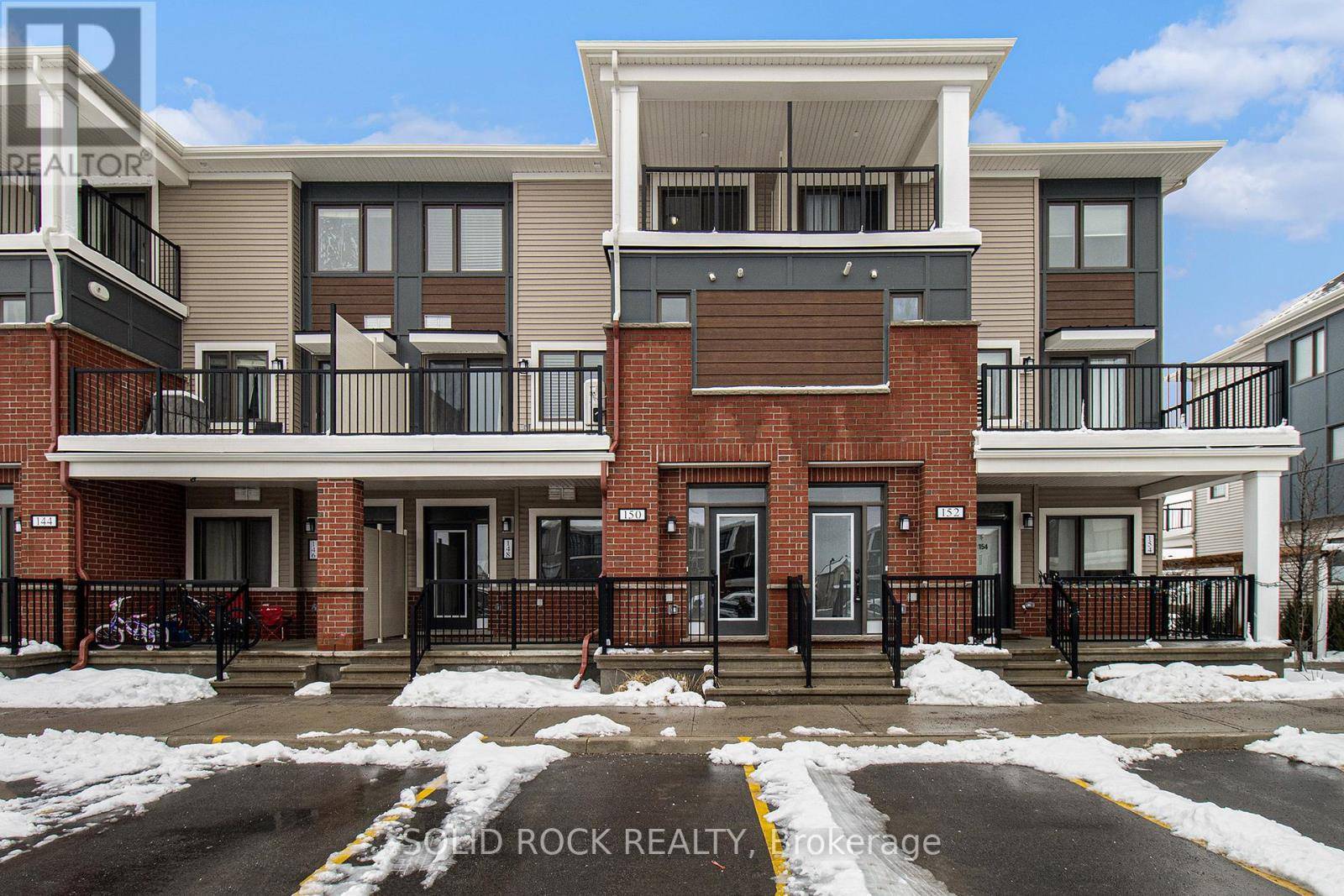Ottawa, ON K2J6R2,150 Walleye Private West #42