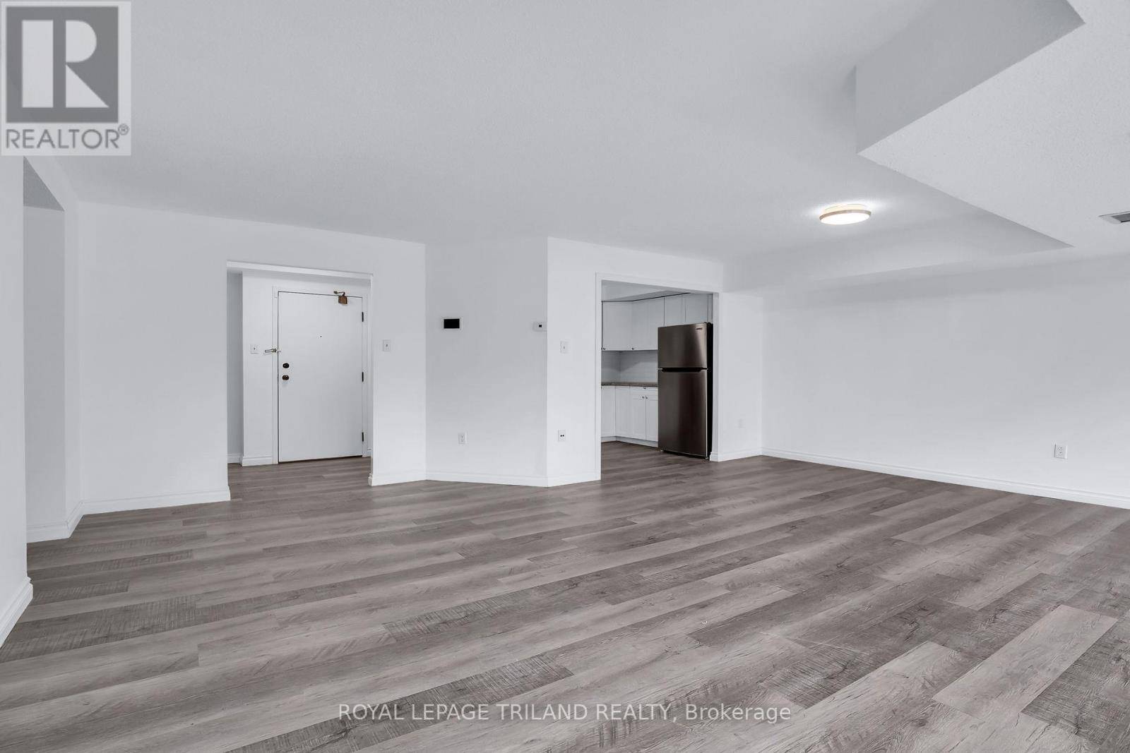 London North (north P), ON N6H5E2,521 RIVERSIDE DR #415