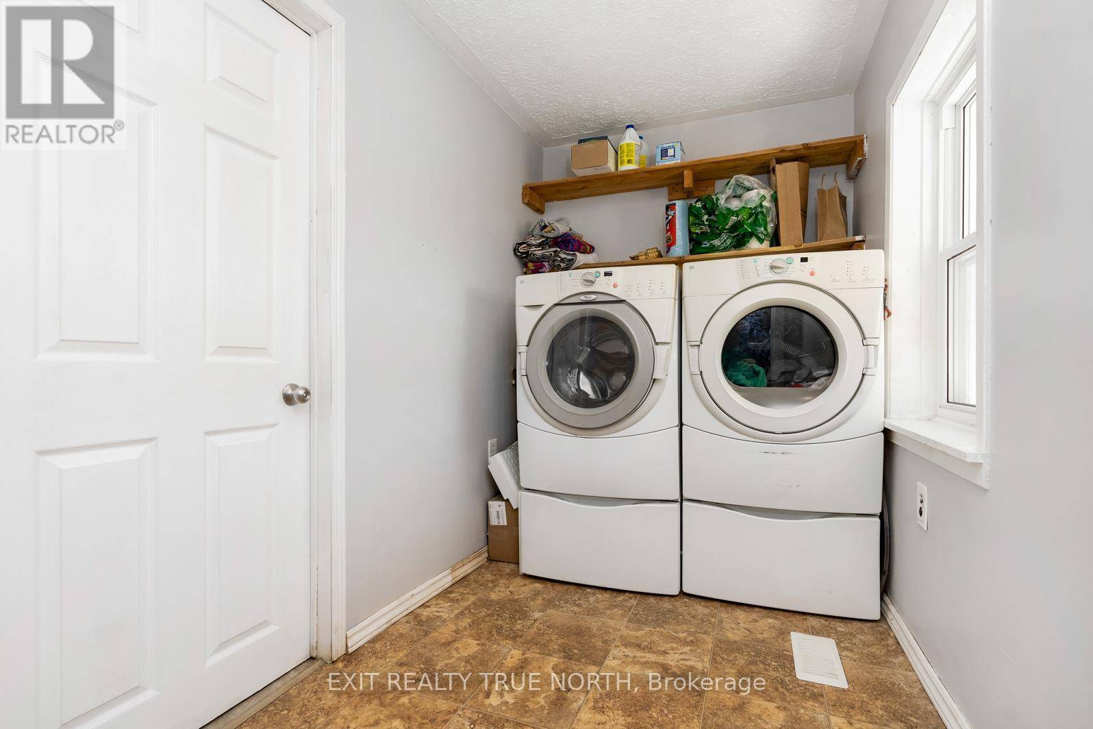 Owen Sound, ON N4K3T4,835 11TH STREET W