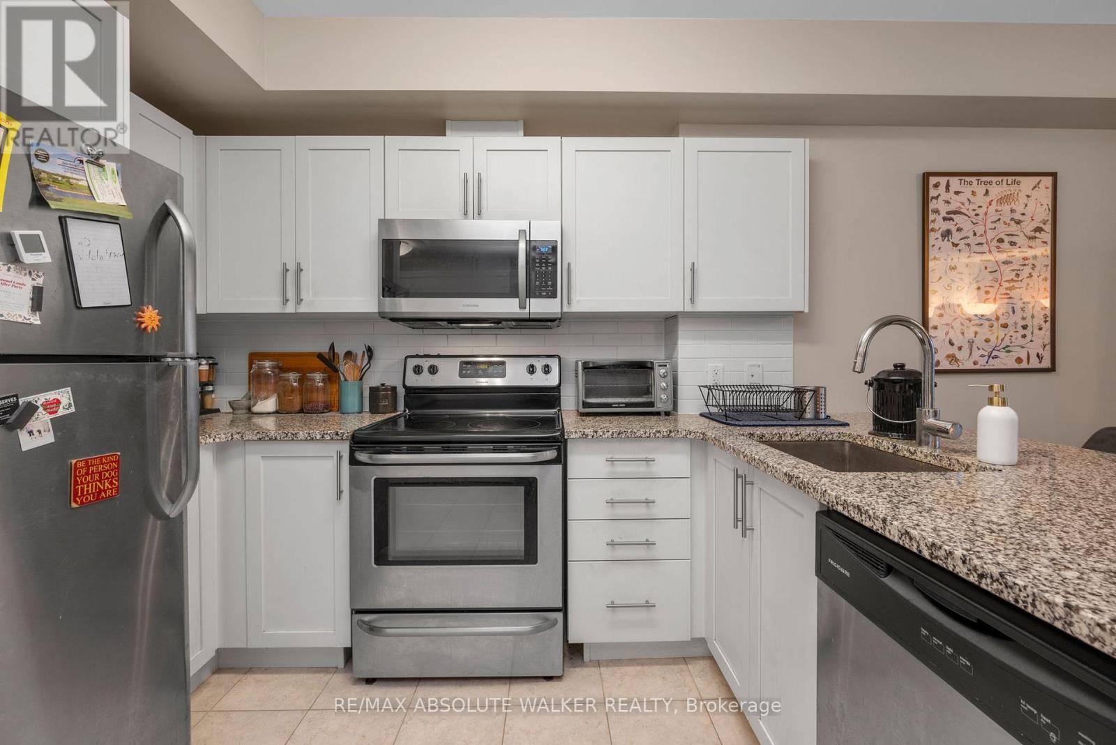 Ottawa, ON K1N0B6,195 Besserer ST #1003