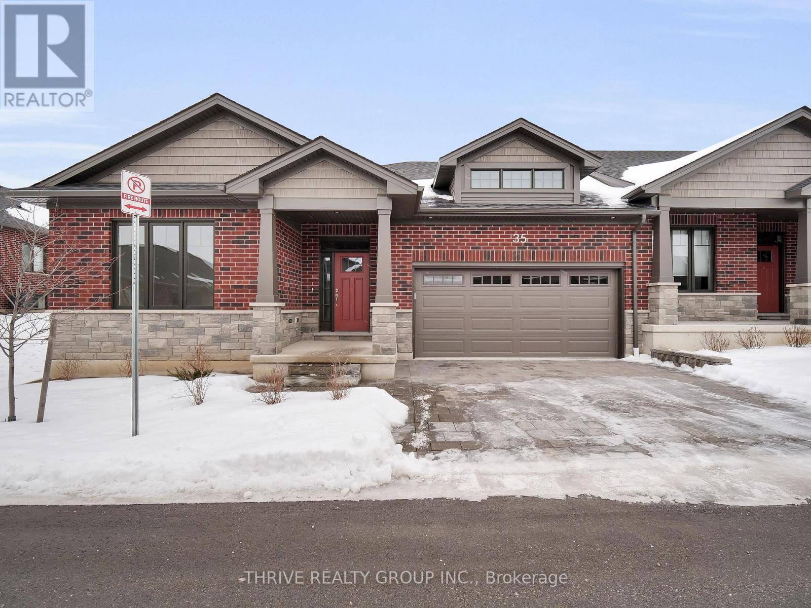 London, ON N6K0K2,1080 Upperpoint AVE #35